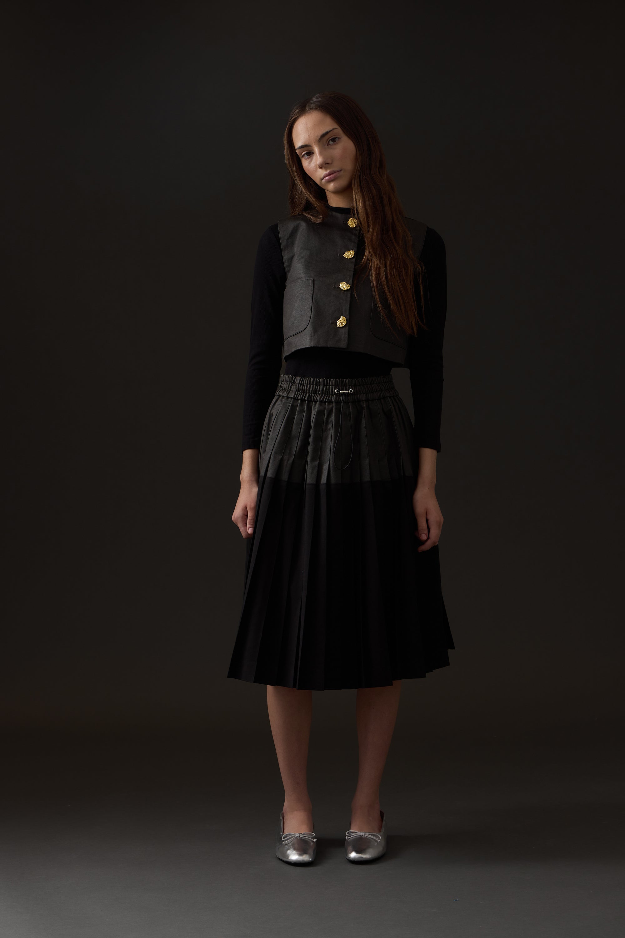 Rose Pleated Skirt - Black