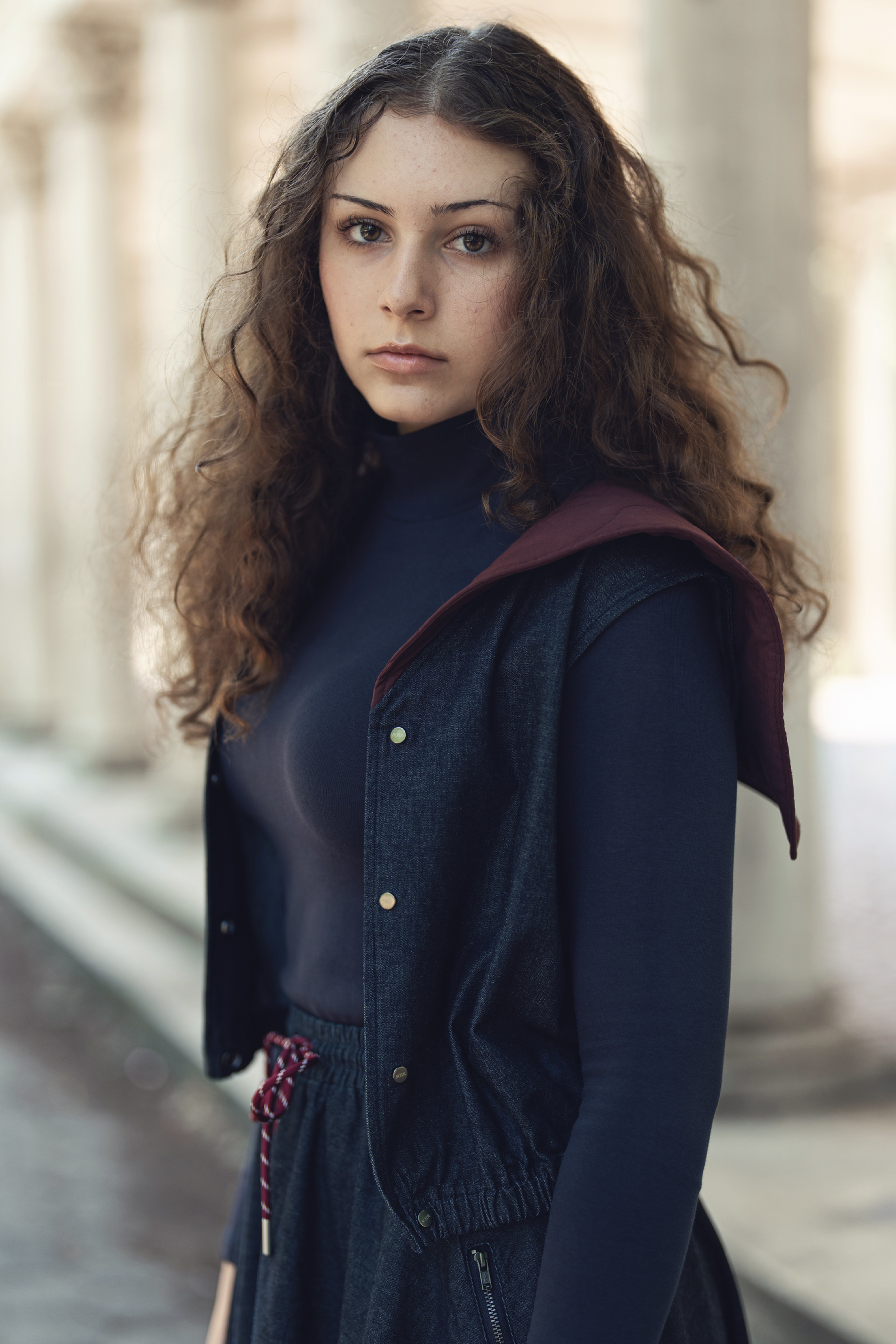 Mila Vest - Navy