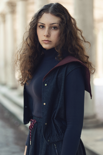 Mila Vest - Navy
